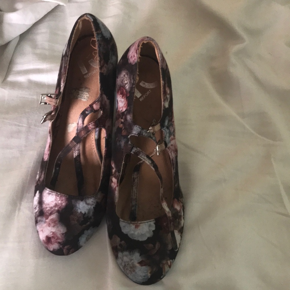 Floral heels that need a home !